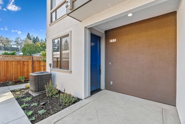 955 Woodside Road, Redwood City, CA 94061