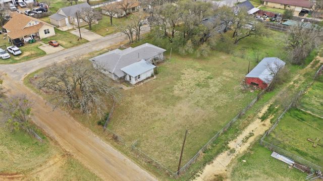609 E Broadway Street, Stephenville, TX 76401
