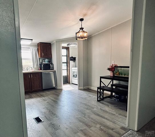 2137 W 20th St, Pueblo, CO 81003