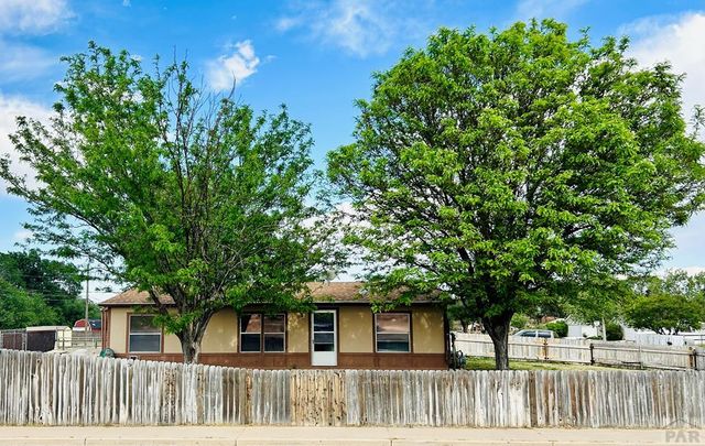 2137 W 20th St, Pueblo, CO 81003