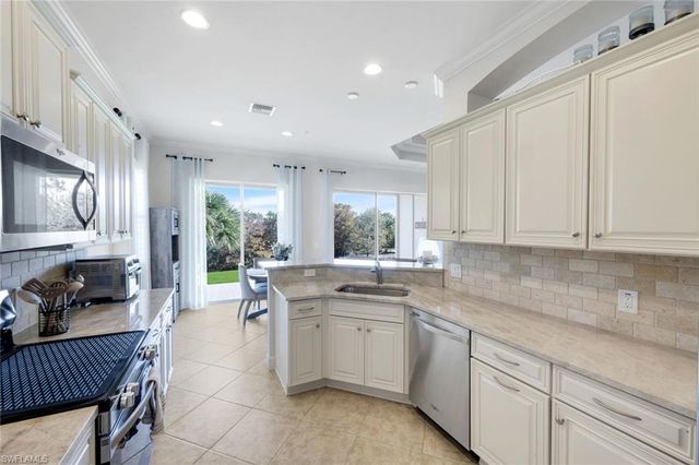 9550 Ironstone TER # 201, Naples, FL 34120