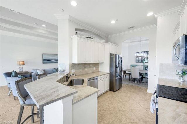 9550 Ironstone TER # 201, Naples, FL 34120