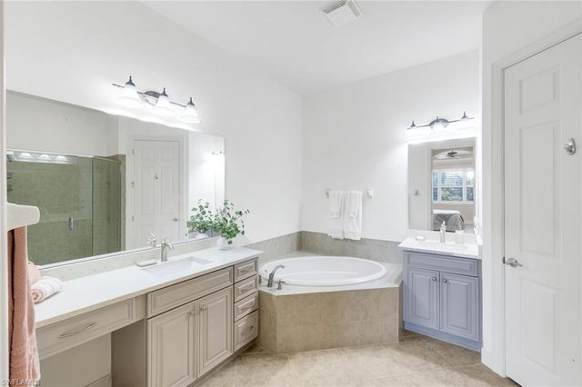 9550 Ironstone TER # 201, Naples, FL 34120