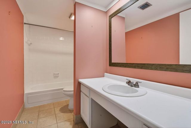 7823 LA SIERRA Court 7823, Jacksonville, FL 32256