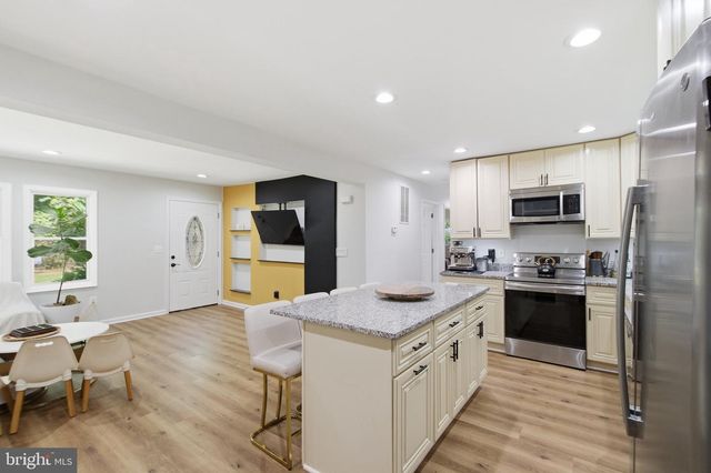8053 ROCKY LN, Warrenton, VA 20187