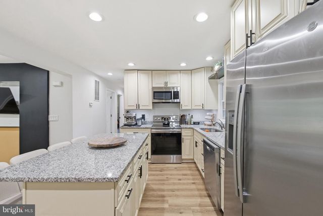 8053 ROCKY LN, Warrenton, VA 20187