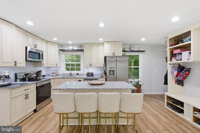 8053 ROCKY LN, Warrenton, VA 20187