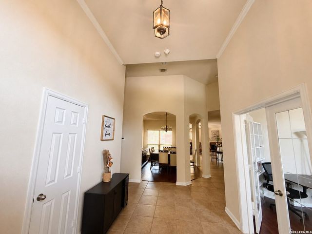 19317 Fenwick Crest, San Antonio, TX 78258