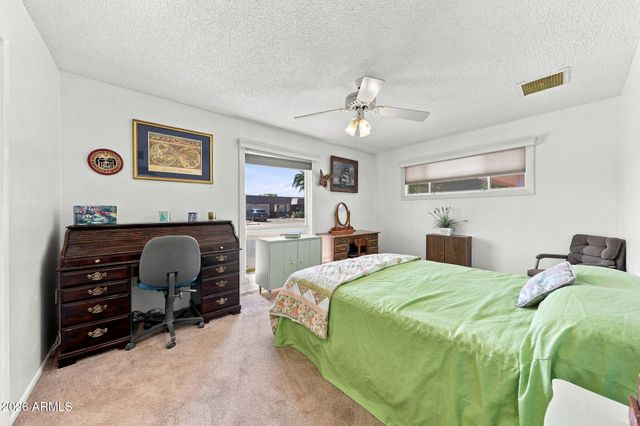 10210 W TWIN OAKS Drive, Sun City, AZ 85351