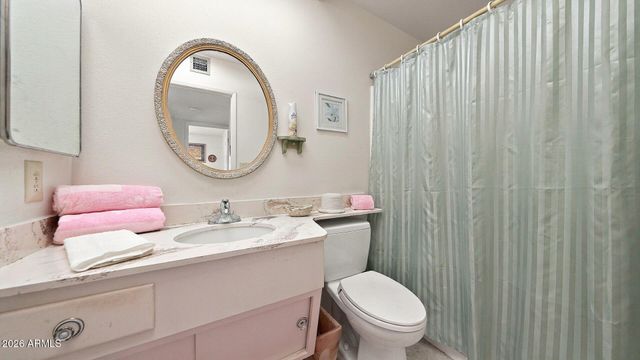 10210 W TWIN OAKS Drive, Sun City, AZ 85351
