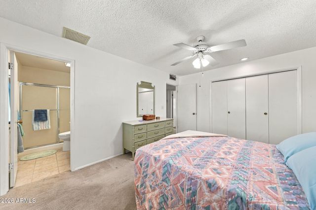 10210 W TWIN OAKS Drive, Sun City, AZ 85351