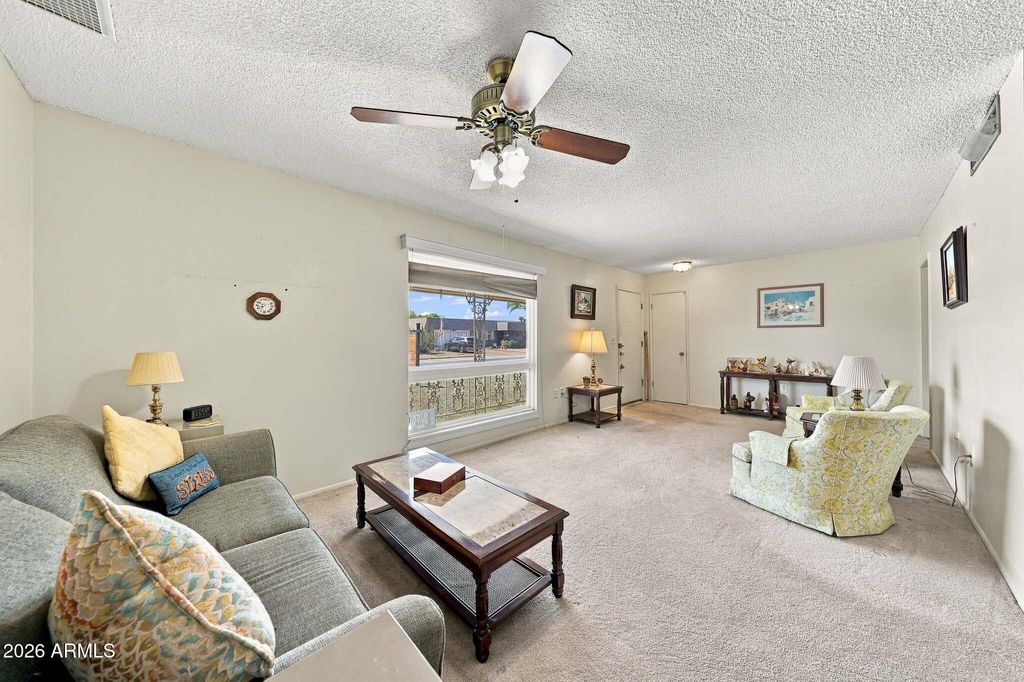 10210 W TWIN OAKS Drive, Sun City, AZ 85351 — photo 2