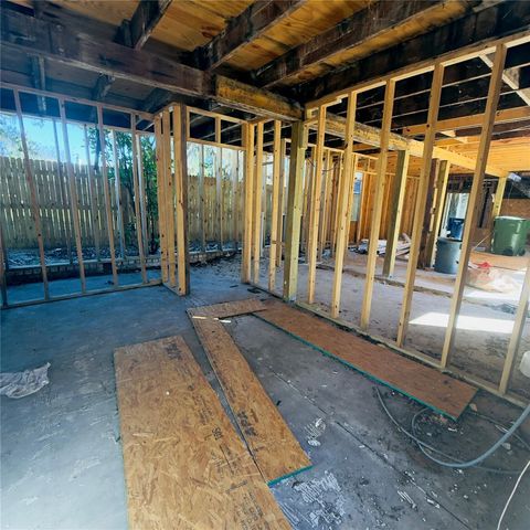 405 W LAKE ELBERT DRIVE NE, Winter Haven, FL 33881