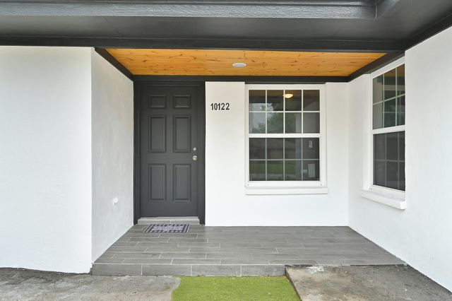 10122 Rockaway Drive, Houston, TX 77016