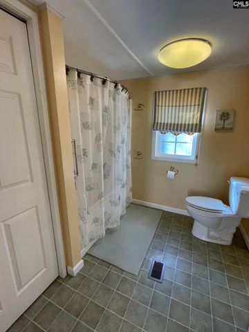 1704 Thunderwood Road, Lugoff, SC 29078