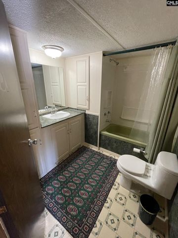 1704 Thunderwood Road, Lugoff, SC 29078