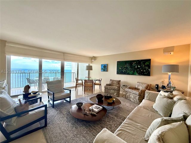 881 Ocean Dr 25E, Key Biscayne, FL 33149