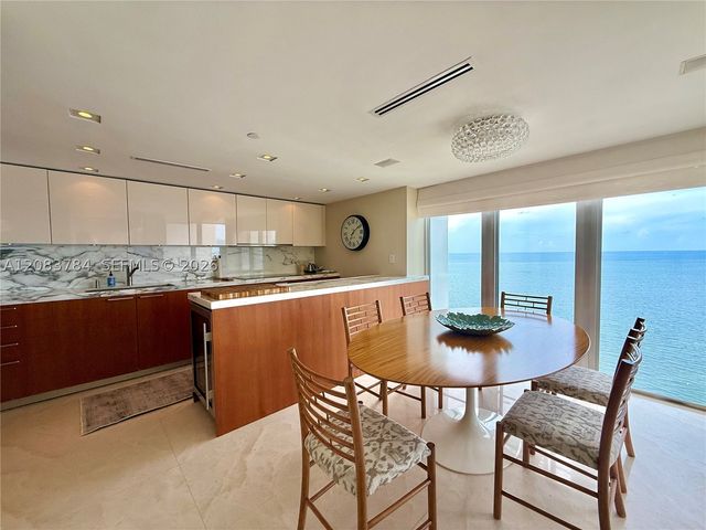 881 Ocean Dr 25E, Key Biscayne, FL 33149