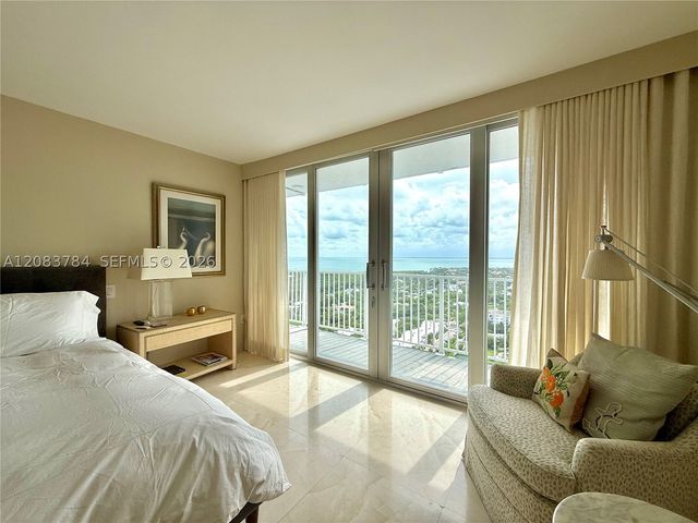 881 Ocean Dr 25E, Key Biscayne, FL 33149