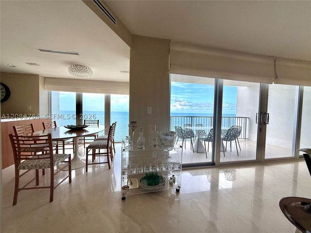 881 Ocean Dr 25E, Key Biscayne, FL 33149