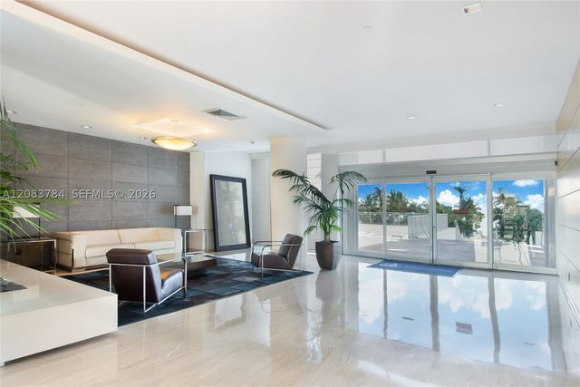 881 Ocean Dr 25E, Key Biscayne, FL 33149