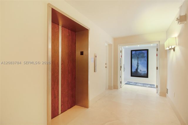 881 Ocean Dr 25E, Key Biscayne, FL 33149