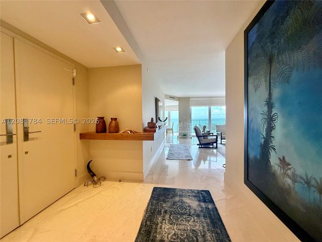 881 Ocean Dr 25E, Key Biscayne, FL 33149