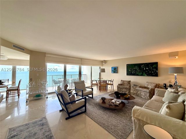881 Ocean Dr 25E, Key Biscayne, FL 33149
