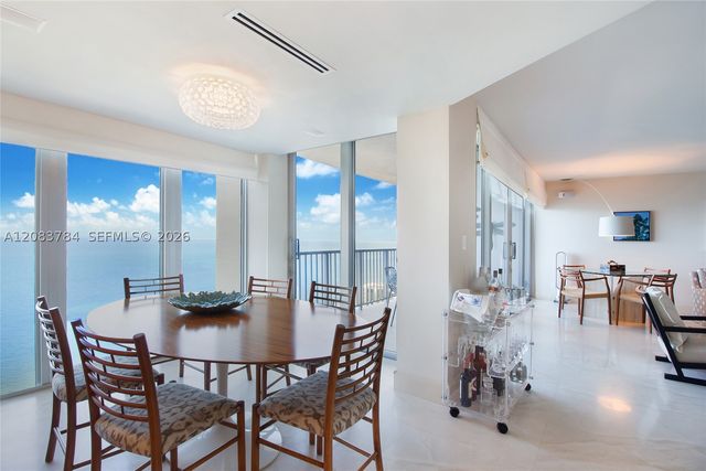 881 Ocean Dr 25E, Key Biscayne, FL 33149