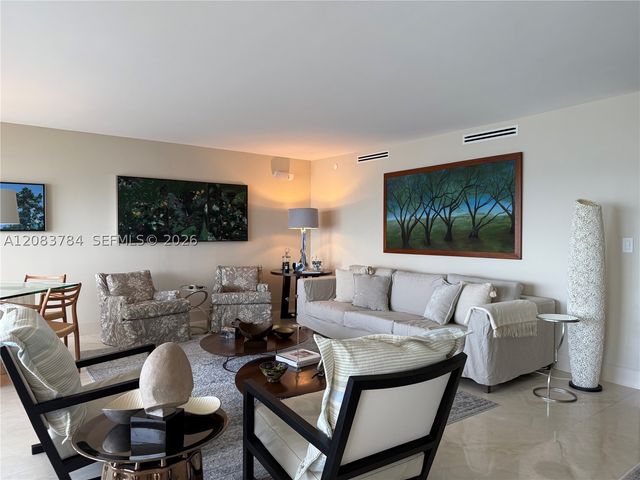 881 Ocean Dr 25E, Key Biscayne, FL 33149
