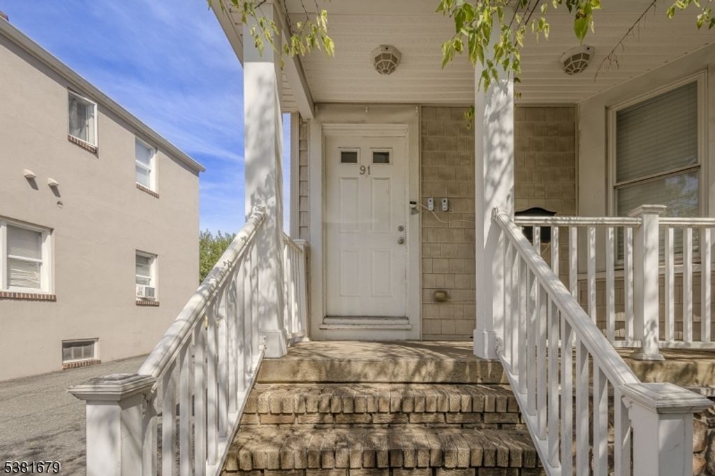 91 Elm Ave, Rahway City, NJ 07065