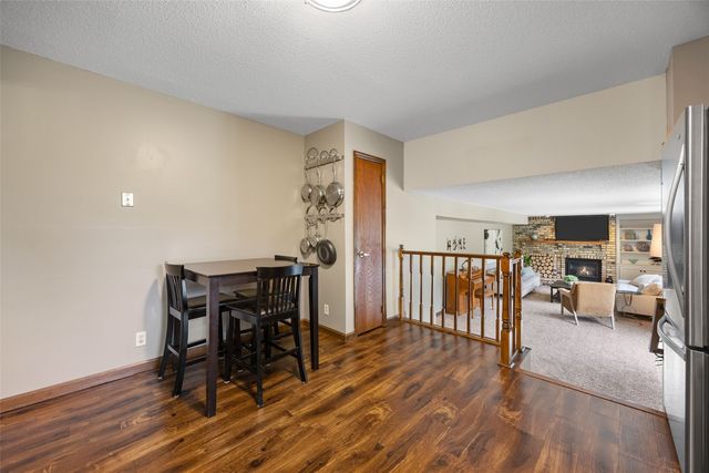 6925 Chelsea Drive NE, Cedar Rapids, IA 52402