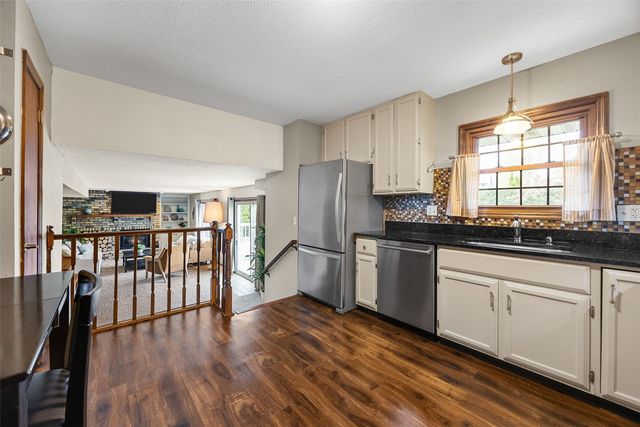 6925 Chelsea Drive NE, Cedar Rapids, IA 52402
