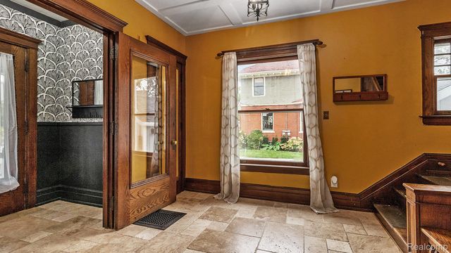 146 North Avenue, Mt. Clemens, MI 48043