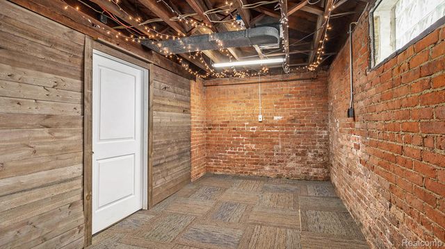 146 North Avenue, Mt. Clemens, MI 48043