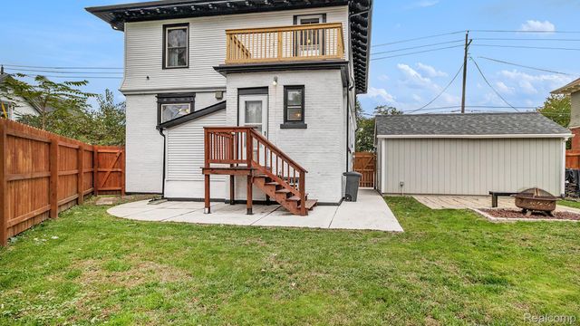 146 North Avenue, Mt. Clemens, MI 48043