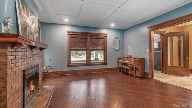 146 North Avenue, Mt. Clemens, MI 48043