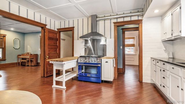 146 North Avenue, Mt. Clemens, MI 48043