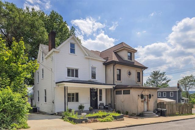 8 Marie Ave, Avalon, PA 15202