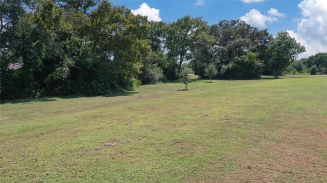 10289 Henley Cove, Iola, TX 77861