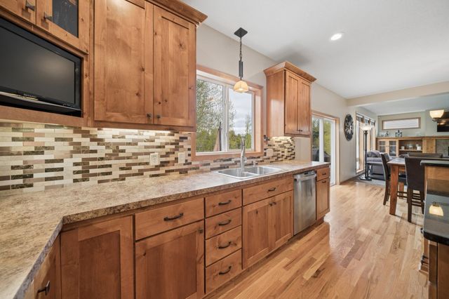8410 151st Street, Savage, MN 55378
