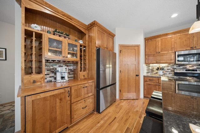 8410 151st Street, Savage, MN 55378