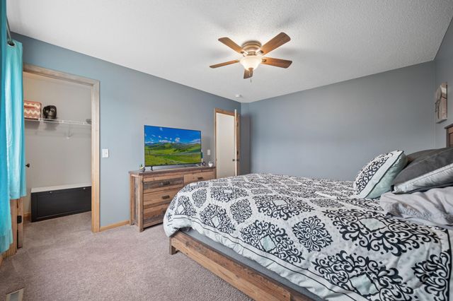 8410 151st Street, Savage, MN 55378