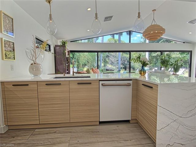 1031 Diana AVE, Naples, FL 34103