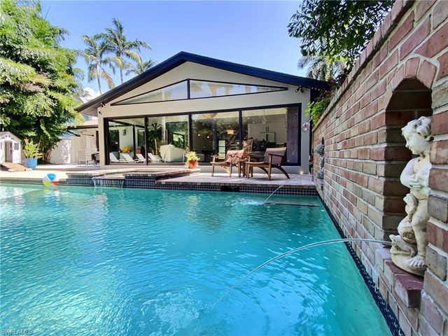 1031 Diana AVE, Naples, FL 34103