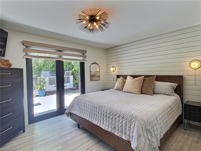 1031 Diana AVE, Naples, FL 34103