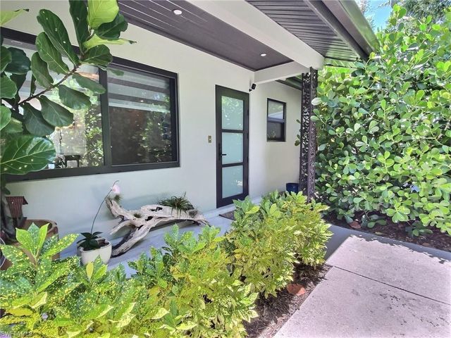 1031 Diana AVE, Naples, FL 34103
