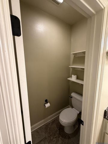 17734 Spring Creek Dr, Baton Rouge, LA 70817