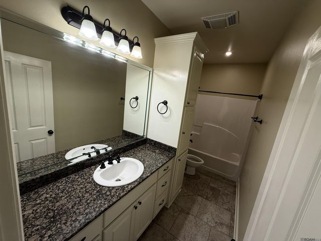 17734 Spring Creek Dr, Baton Rouge, LA 70817