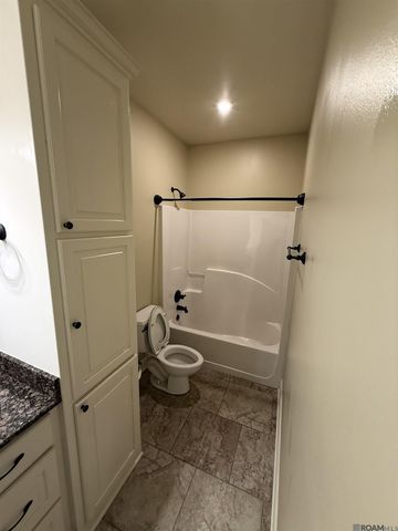 17734 Spring Creek Dr, Baton Rouge, LA 70817